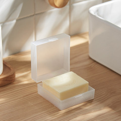 Sealed waterproof with lid, portable travel home, bathroom creative transparent plastic soap dish with sponge