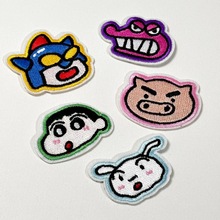 儿童卡通蜡笔小新布贴刺绣自粘卡通不掉色可爱情侣装饰包包补丁贴