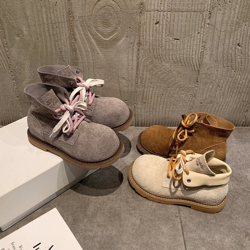 葡萄妈同款现货~ 增高4cm~时髦大圆头撞色双鞋带短筒马丁靴女秋|undefined