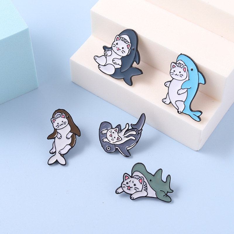 Creative Marine Animal World Alloy Brooch Cartoon Cute Shark Eating Cat Shape Enamel Brooch display picture 7