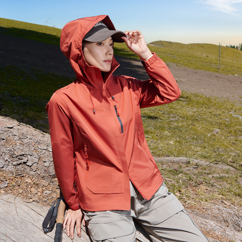 新款户外单层冲锋衣女连帽防风登山服外套春秋爬山露营轻量化夹克|undefined