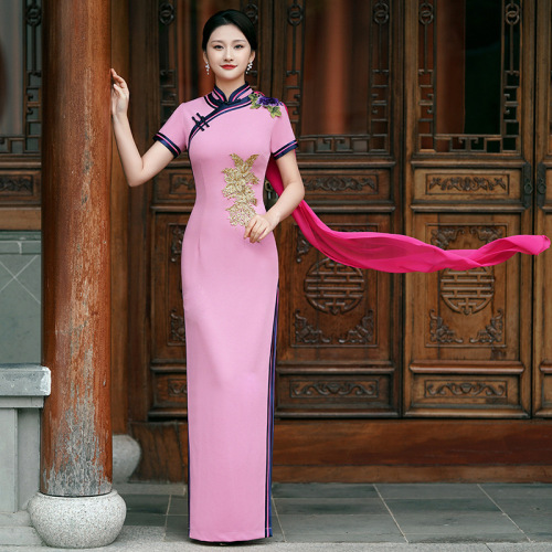 Shows fashionable Chinese  Dresses cheongsam oriental Qipao etiquette cheongsam team mentor temperament elegant cheongsam dress form