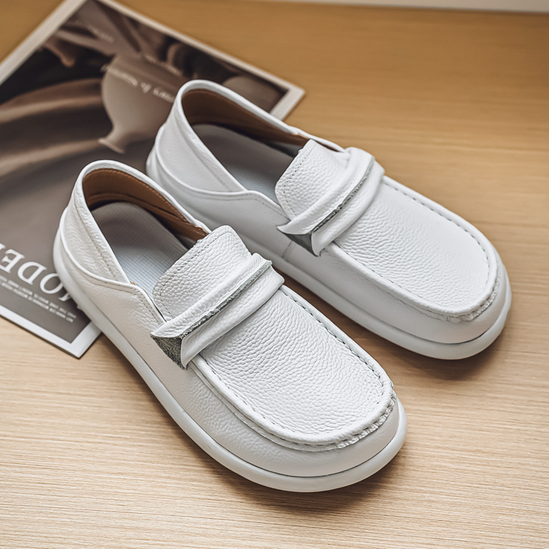 Zapatos perezosos moda de verano zapatos de cuero de cabeza grande de todo fósforo zapatos casuales cómodos de suela suave para hombres zapatos de negocios de moda para hombres