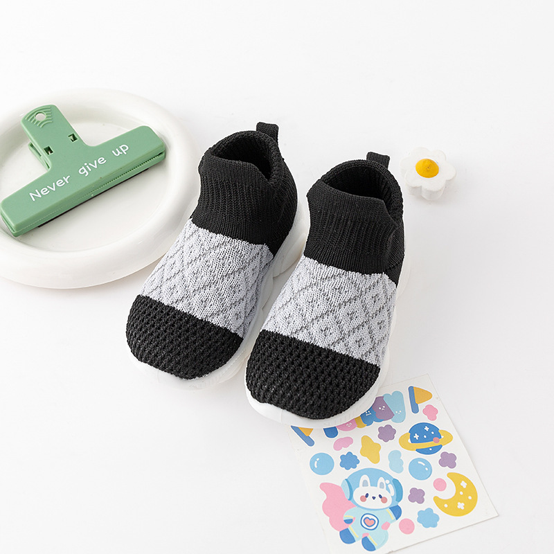 Zapatos para niños zapatos para bebés de mallas sólidas suela suave para bebés transpirables y cómodos