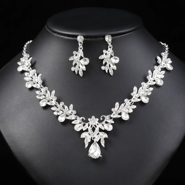 2424 white