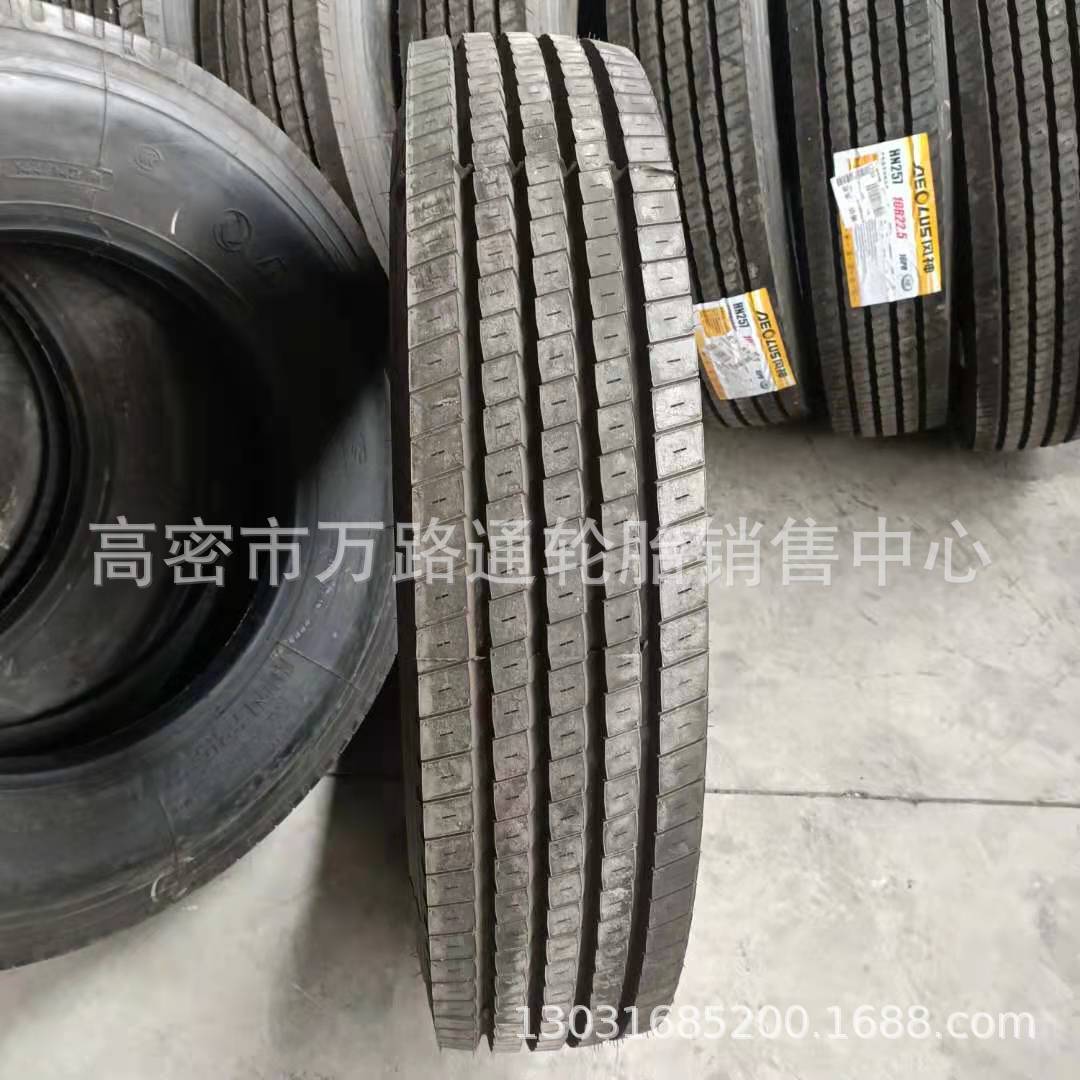 真空卡车轮胎10r22.5 HN257钢丝胎11r22.5 12r22.5前四后八导向轮