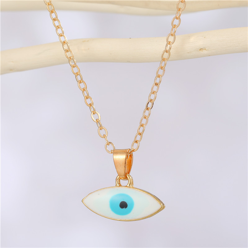 Retro Style Two-head Pointed Alloy Color Devil Eye Pendant Necklace display picture 5