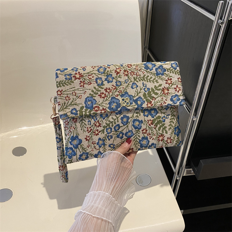 Popular nicho bolso de estilo nacional para mujeres 2023 nueva moda perezosa bolso de estilo estilo sobre de personalidad