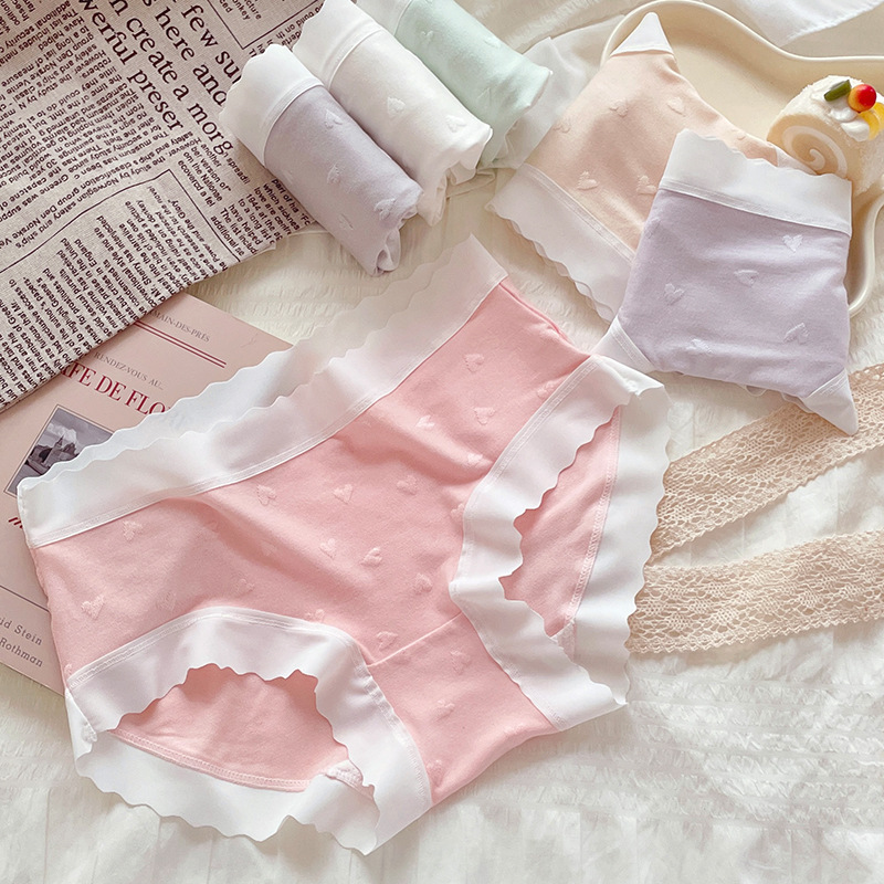 Special Clearance Model, Non-Refundable and Non-Exchangeable Modal Underwear for Women, Pure Lust Style Cute Heart Briefs