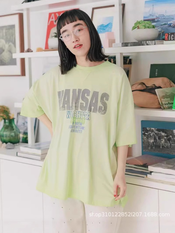 2025 新作夏日本ニコトップカジュアルレイジースタイルルーズダメージレタープリントミドル丈 Tシャツ|undefined