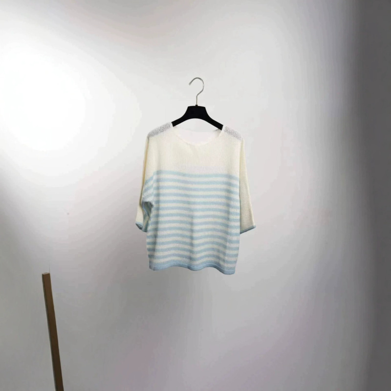 Early Autumn New High-End Italian Fancy Cashmere Wool Round-Neck Striped Cashmere Knit Seamless One-Piece Garment Early Autumn New High-End Italian Fancy Cashmere Wool Round-Neck Striped Cashmere Knit Seamless One-Piece Garment