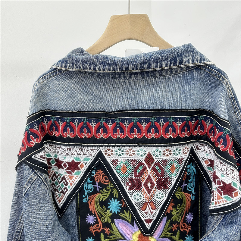 Chaqueta de Mezclilla Suelta con Bordado Manga Larga image 3