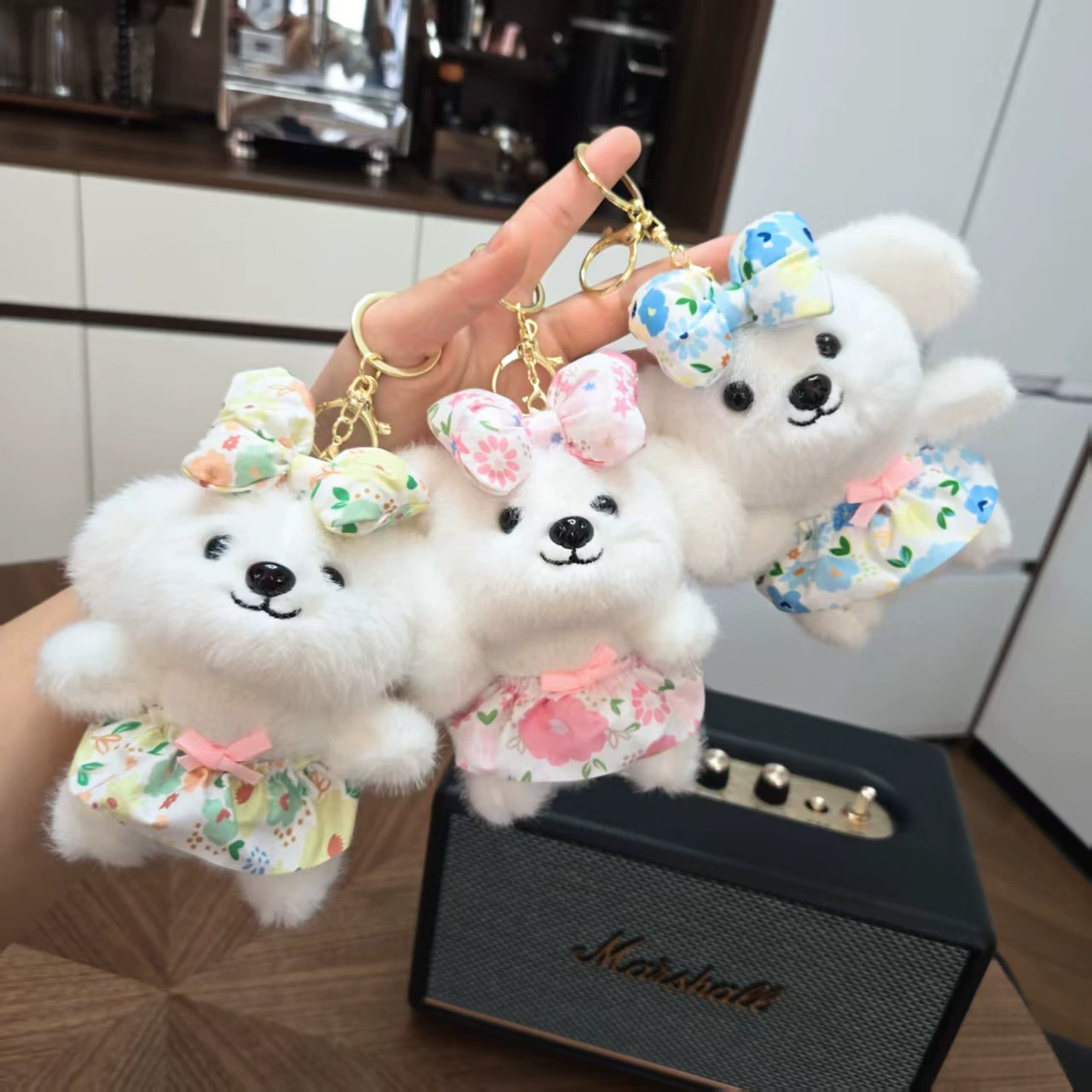 Милый кулон в виде щенка с галстуком-бабочкой, плюшевая игрушка, кукла, цветочная юбка, сумка для собаки, подвеска, брелок, тряпичная кукла, кукла