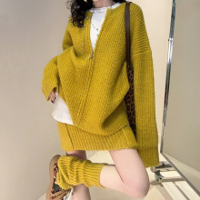 深秋搭配初冬穿搭一整套秋冬季女装小香风毛衣针织半身裙两件套装