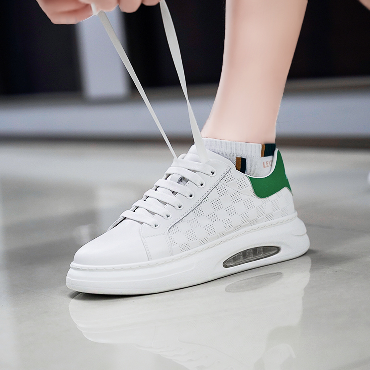 20243 Neue Sommer Atmungsaktive Platte Kappe Leder Rindsleder Sport Kleine Weiße männer Weiche Sohle Casual Schuhe_voghion.com