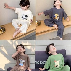 春夏の秋の薄い韓国版のゆるいモーデールの赤ちゃんの中の大きい子供のパジャマの半袖の部屋の服のスーツ
