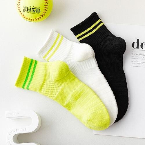 Factory wholesale basketball socks couple mid-calf towels bottom men's socks sweat-absorbent practical running socks marathon