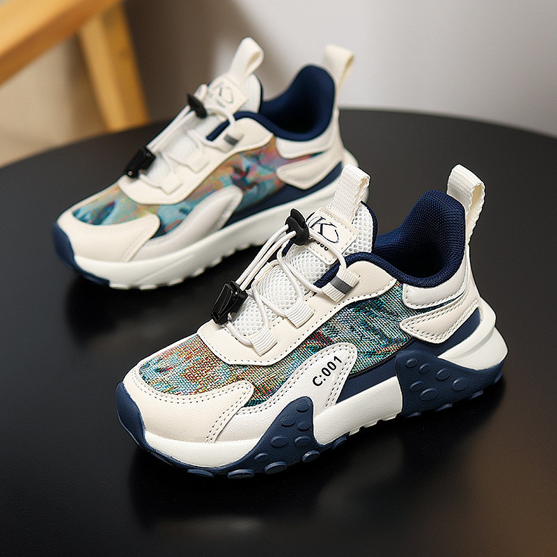 Zapatos infantiles para niños otoño y invierno 2025 nuevos zapatos deportivos ligeros para padres niños grandes zapatos de correr antideslizantes suaves para niños