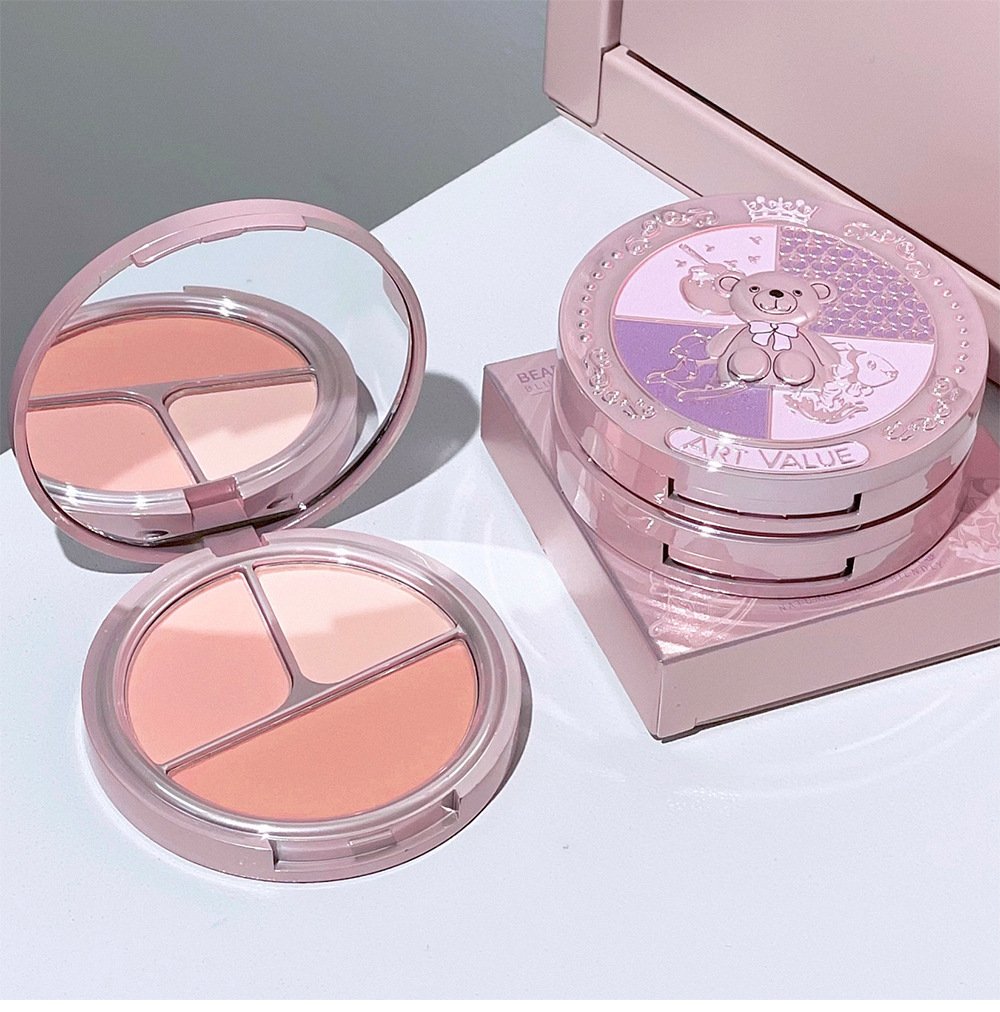 Art Value's new Bear Knight Three-color Blush plate, Rouge Plate, Makeup, Contouring and Highlighter all-in-one plate for export undefined