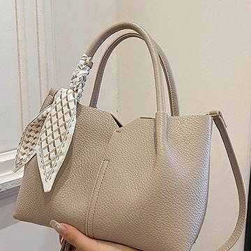 2024 새로운 여성 가방 간단한 패션 가방 여성의 우아한 토트 백 유행 부드러운 대용량 휴대용 크로스 바디 백