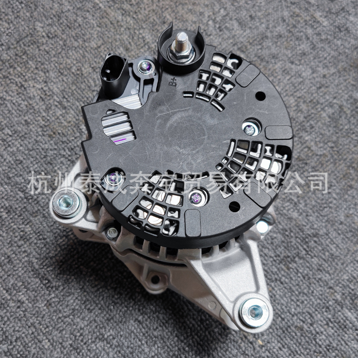 0009061503 Factory Stock Suitable for Mercedes-Benz 205E260C200 Generator A0009061503