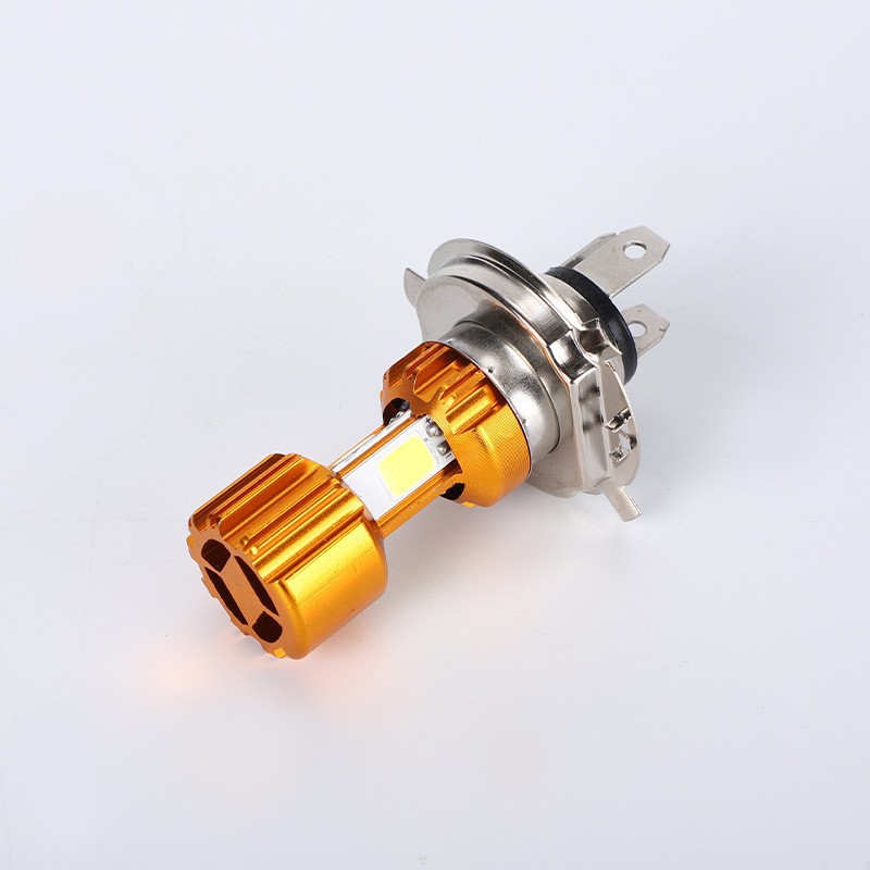 3개의 발톱과 3개의 면 [하이빔과 로우빔 백색광]