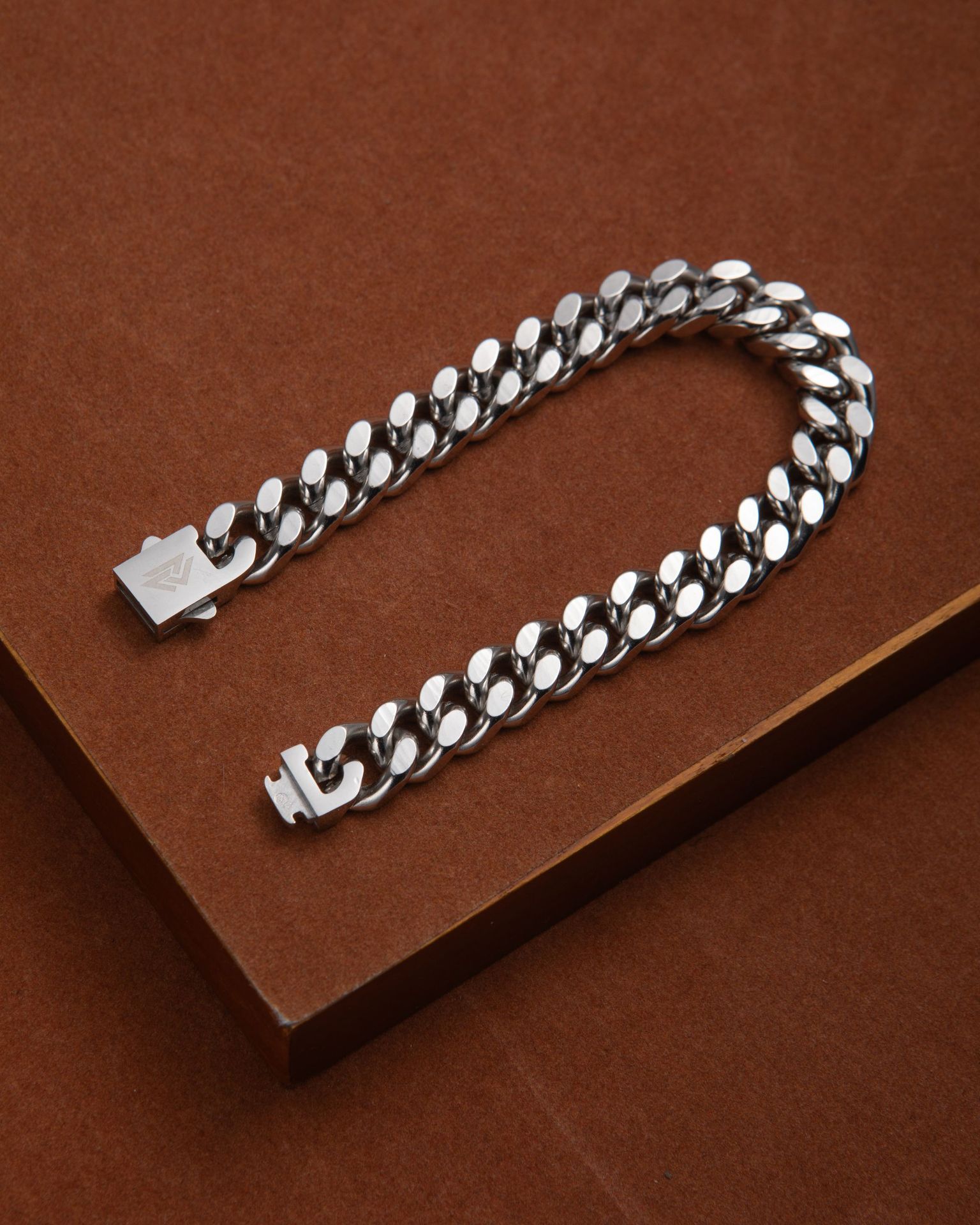 20g Weight Chain Bracelet Classification Alloy Chain Material Cuban Link Chain Curb Chain, foxtail chain Chain Type 1 Piece Quantity Daily Occasion Alloy Material Solid Color Pattern All Seasons Season Men's Gender Plating Design Casual, Hip-Hop Style Casual Hip-Hop Solid Color Alloy Plating Men's Chain Bracelet Men's Chain Bracelets 12