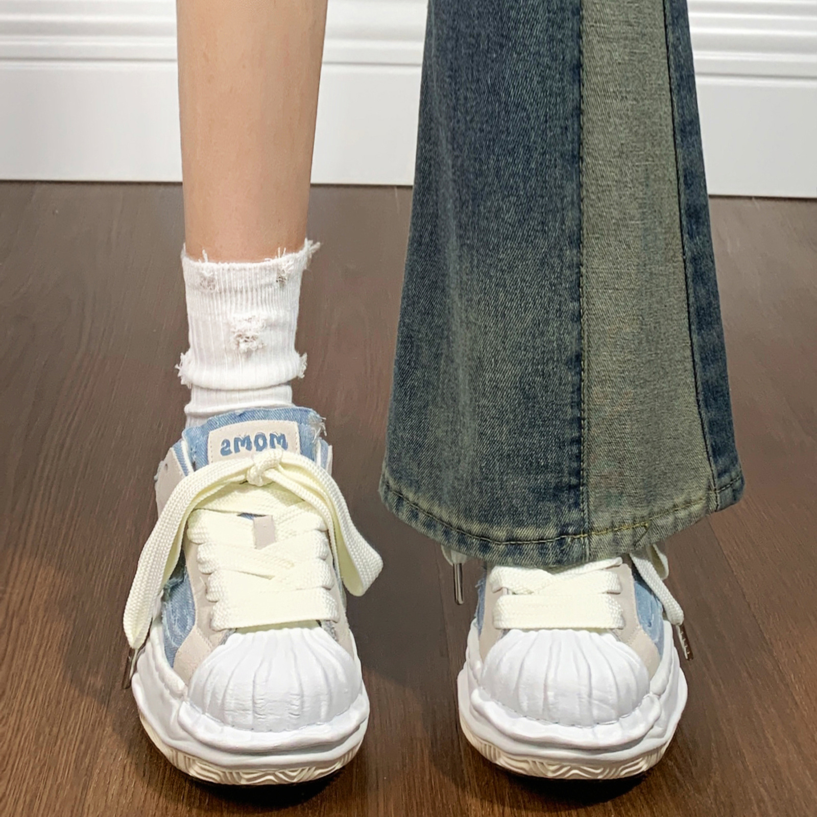 Gewaschene Jeans machen aus alten Brettschuhen Modeschuhe für Männer und Frauen die gleichen Herrenschuhe_voghion.com