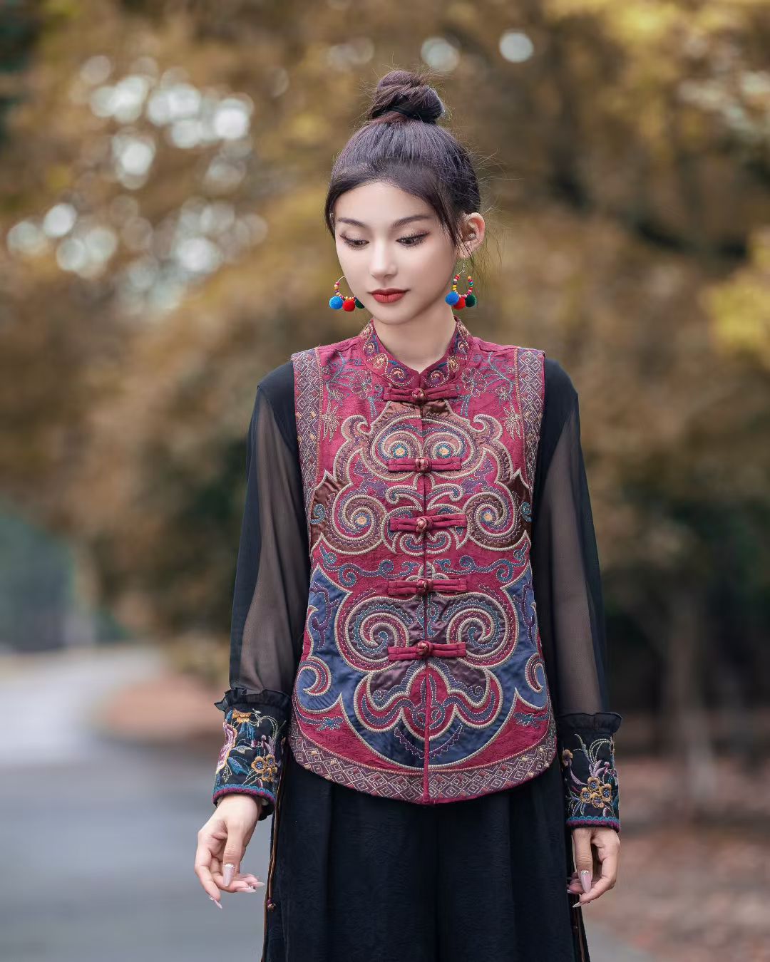 Ingeniería pesada bordada cara clip caballo mujer 2025 estilo de otoño collar hebilla de hombro jacquard estilo nacional nuevo chaleco image 6