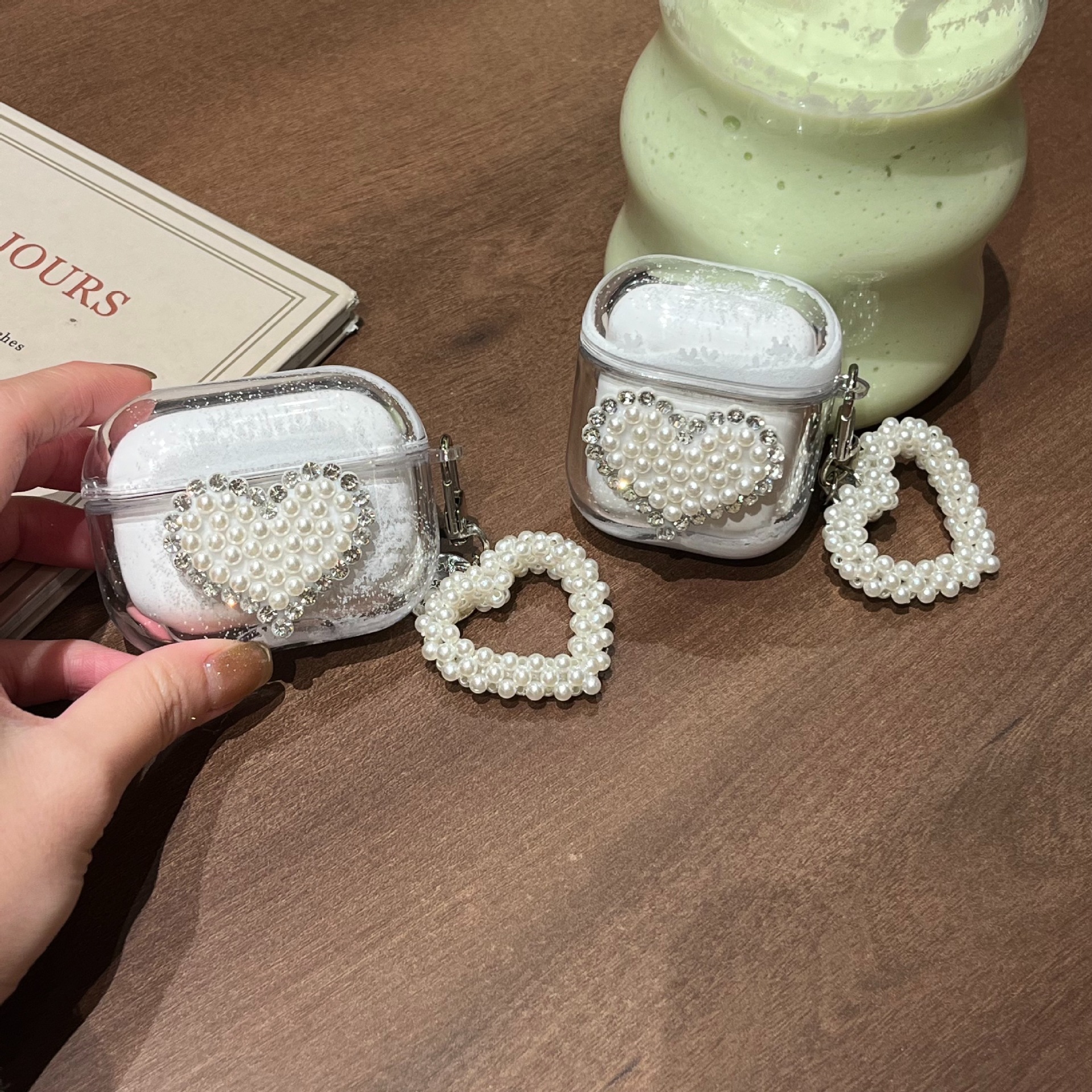 Quicksand Pearl love pendant suitable for airpods3 protective case pro2 wireless Bluetooth 1/2 generation earphone case_voghion.com