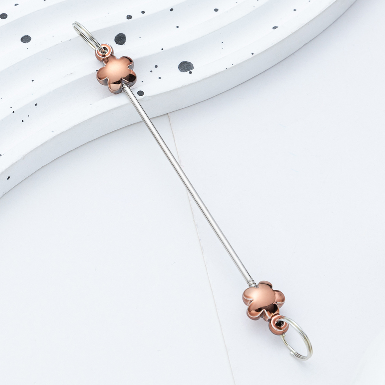 Creativo colgante de accesorios de llavero de amor con cuentas de bricolaje nuevo poste de plástico con cuentas accesorios de llavero con cuentas