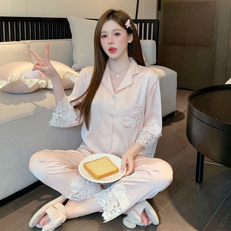 연꽃색