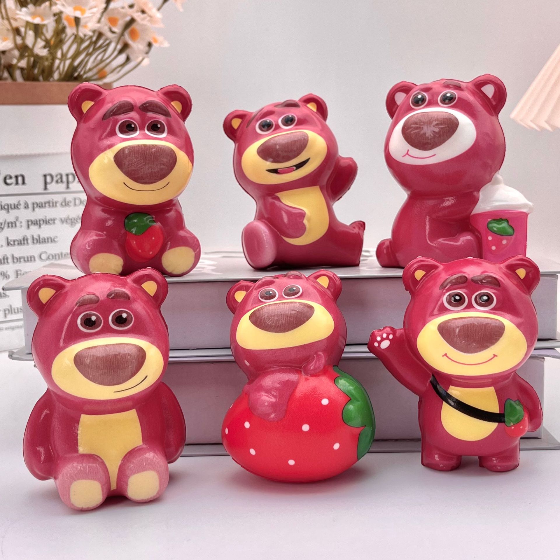 딸기곰 핀치 [8cm 메쉬백 포장] 1개