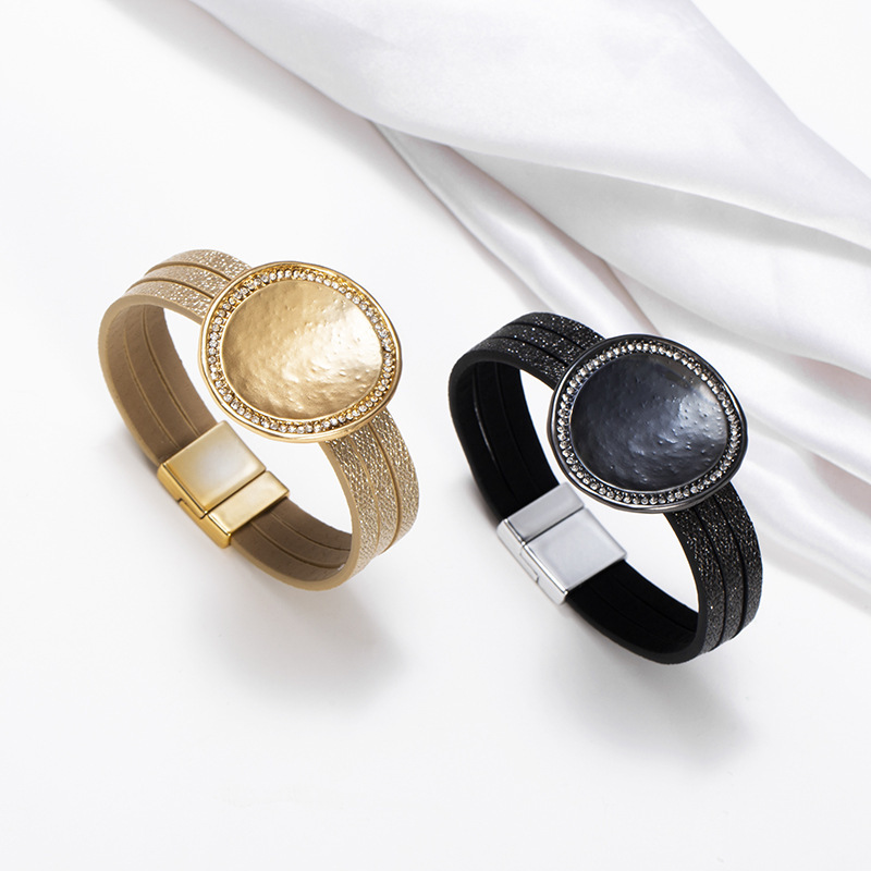 Fashion Exaggerated Wrap Leather Bracelet Women Magnet Buckle Bracelet Wholesale Vintage PU Ladies Bracelet Bracelet Wristband