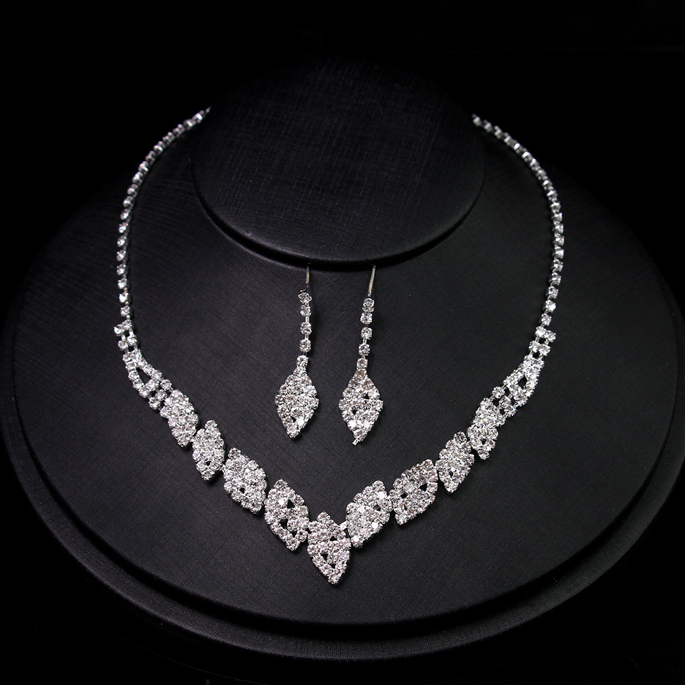 Luxuriös Braut Geometrisch Strass Quaste Frau Schmuck-Set display picture 11