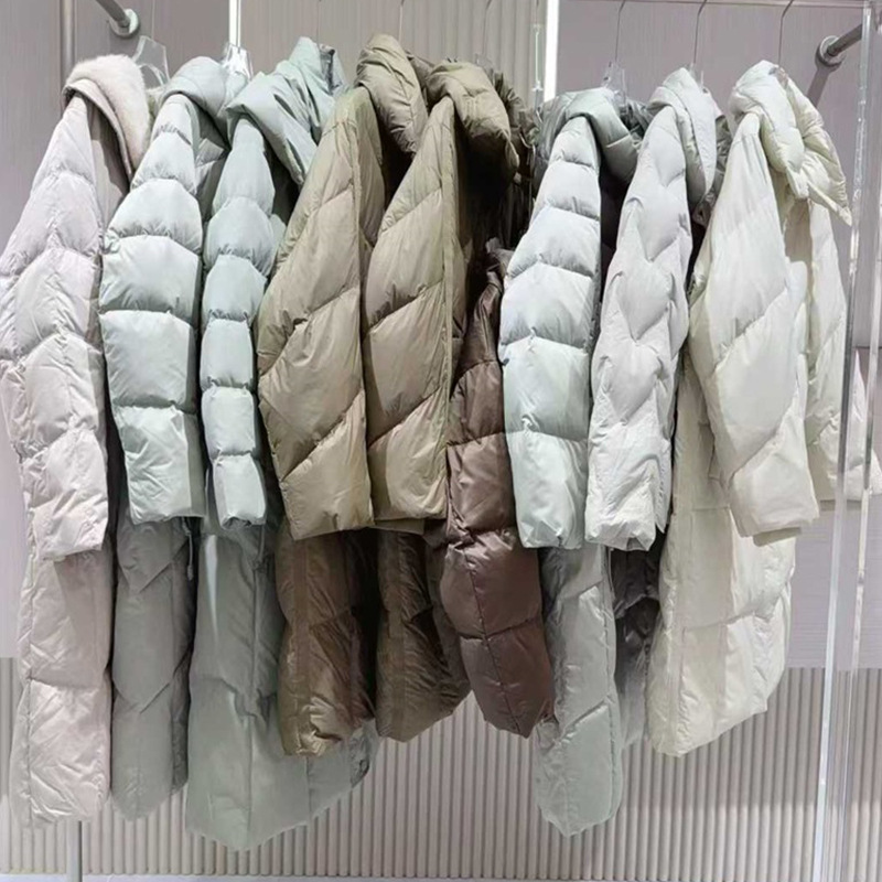 25冬款恺诗依白鹅绒过膝收腰加厚羽绒服外套专柜撤柜一手货源供应