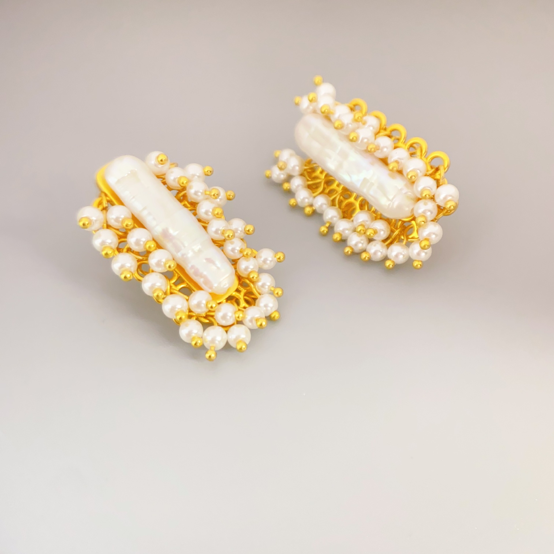 歐美復古時尚長條形狀鑲嵌銀條養殖珍珠個性小眾高級感耳釘女批發