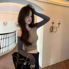 辣妹一字肩长袖t恤女春秋冬内搭打底衫法式修身别致独特短款上衣