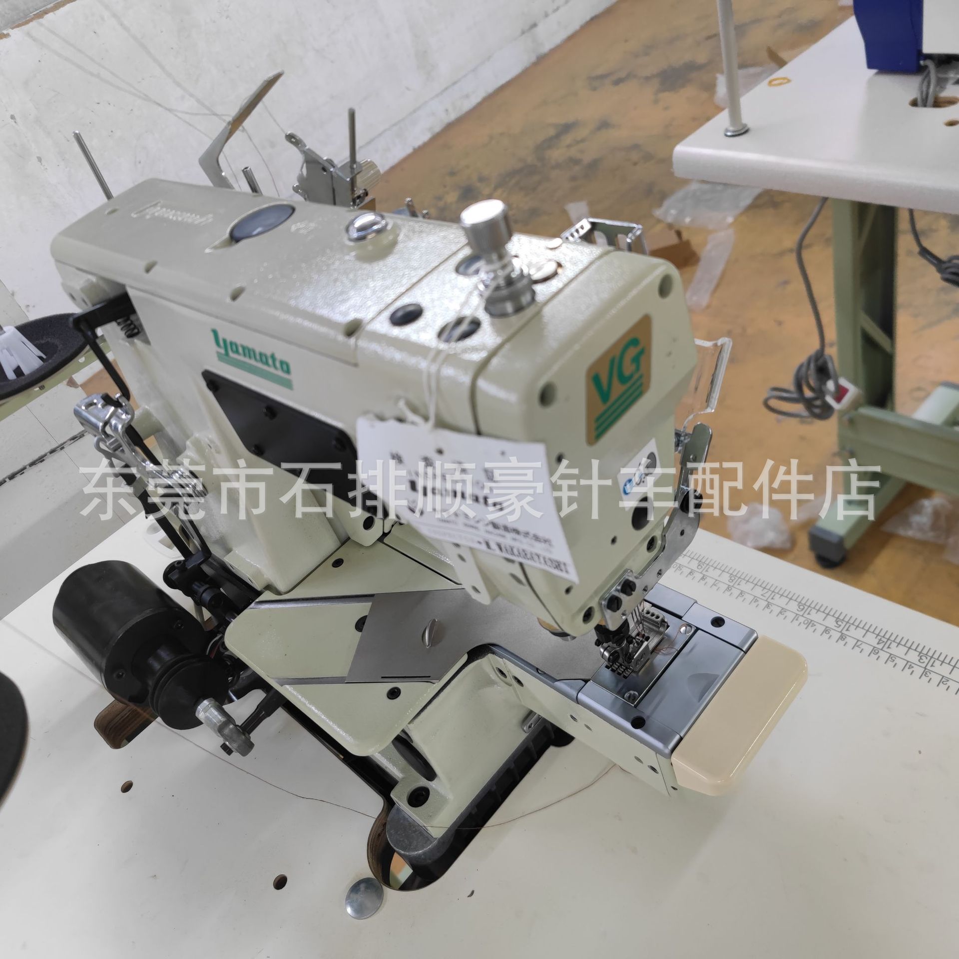 Nuevo japonés Yamato Daiwa VG-2700 computadora pequeña cabeza cuadrada máquina de coser de tres agujas máquina de coser de cinco hilos