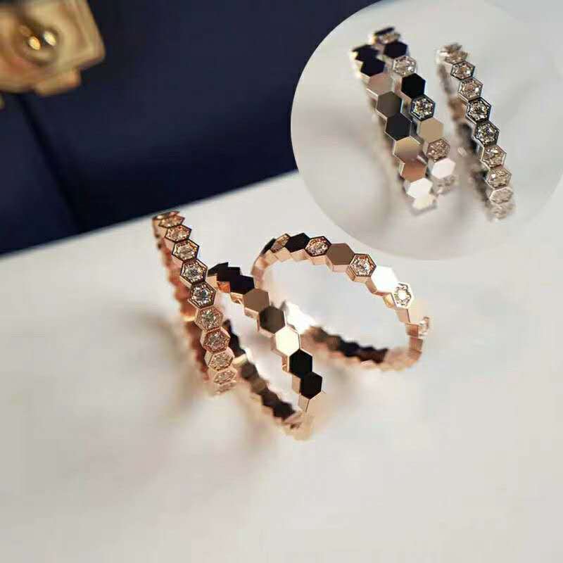 CNC Seiko Honeycomb Diamond V Gold Rose Plated Gold Ring Women's Diamond Ring Plated Couple's Ring Light Luxury Stacked Ring CNC Seiko Honeycomb Diamond V Gold Rose Plated Gold Ring Women's Diamond Ring Plated Couple's Ring Light Luxury Stacked Ring