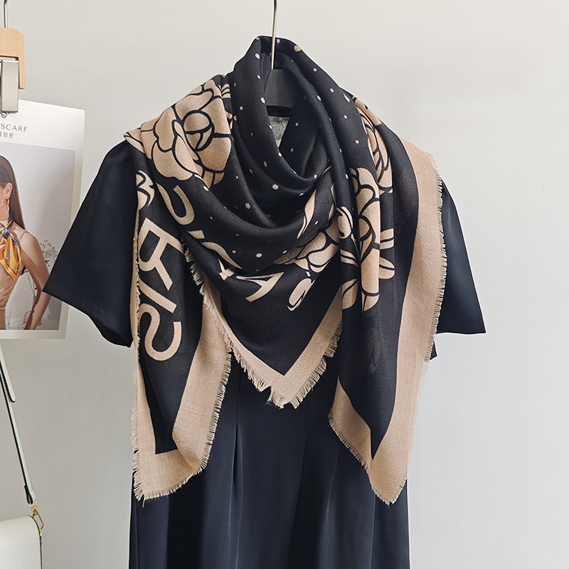 Bufanda a juego con ambiente de nicho retro de primavera y verano, chal fino con estampado de lunares florales simples para damas coreanas