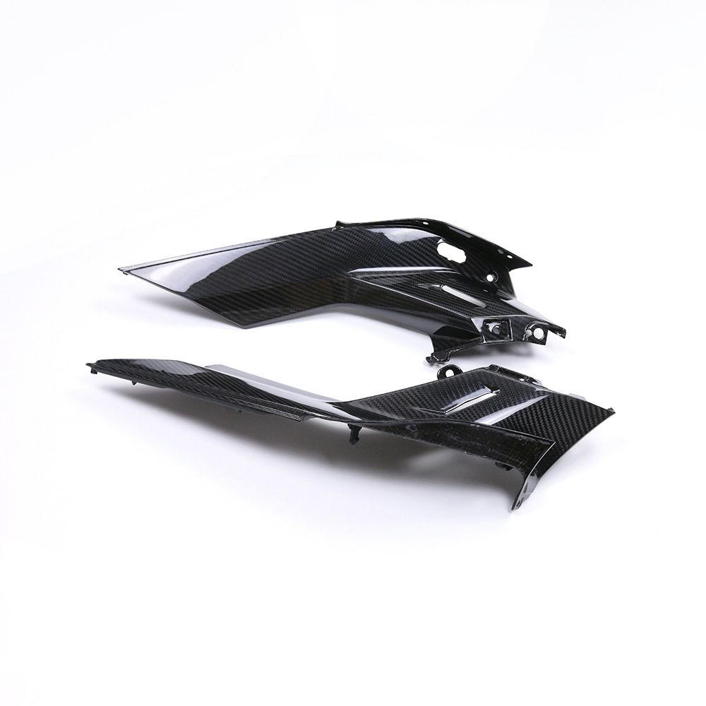 Suitable for CFMOTO spring wind 800NK rhinoceros + motorcycle modified carbon fiber shell parts car body front decorative plate