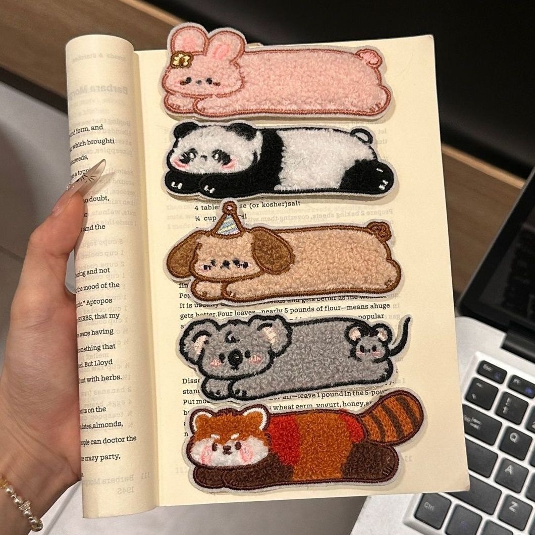 Cute cartoon little animal magic tape for sweet girls, seamless magic tape for tidying up stray hair