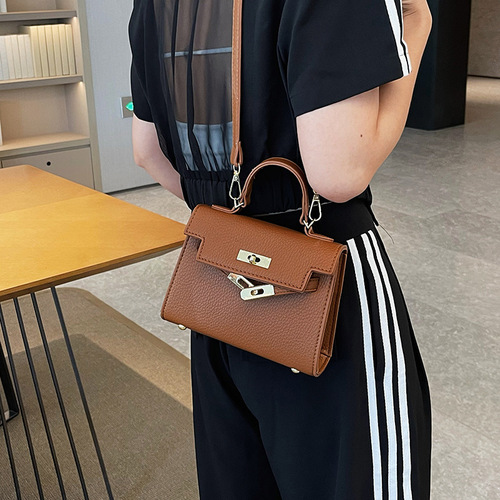 2024 new women's bag European and American fashion retro design Kelly bag daily commuting large capacity single shoulder crossbody bag