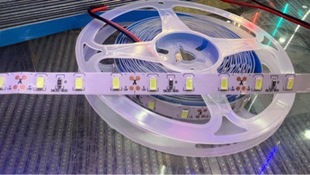 12v5630-60 lamp bare board cold white 15000k color temperature double-headed line blue adhesive a roll of 5 meters LED light bar