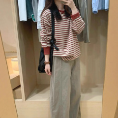 韩系设计感拼接红灰色条纹圆领卫衣女秋季宽松软糯休闲长袖上衣