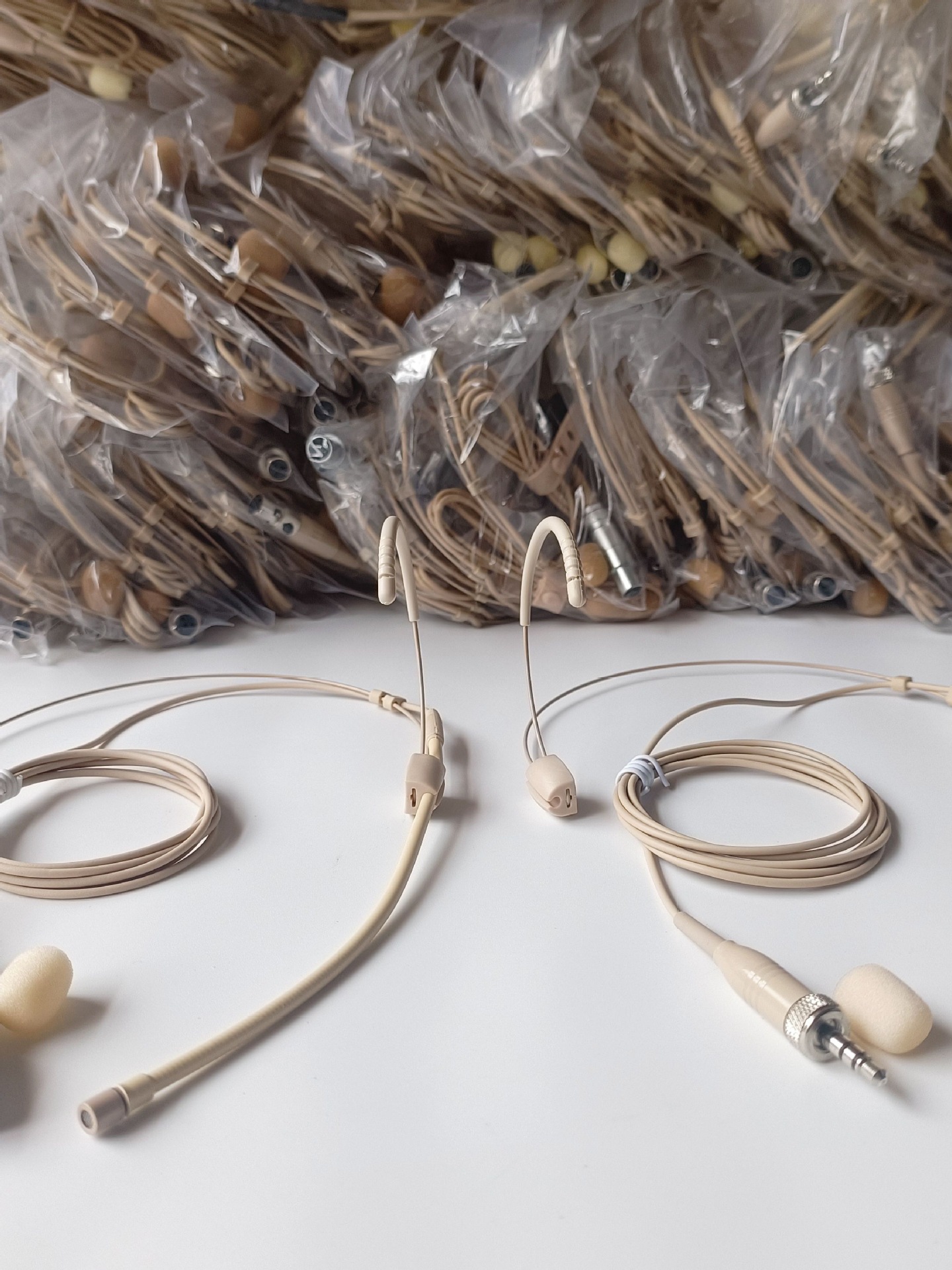 Skin Color Head-Mounted Ear-Hook Microphone Three-Pin Four-Hole Wireless Waist Bag Performance Singing Opera Headset Cable