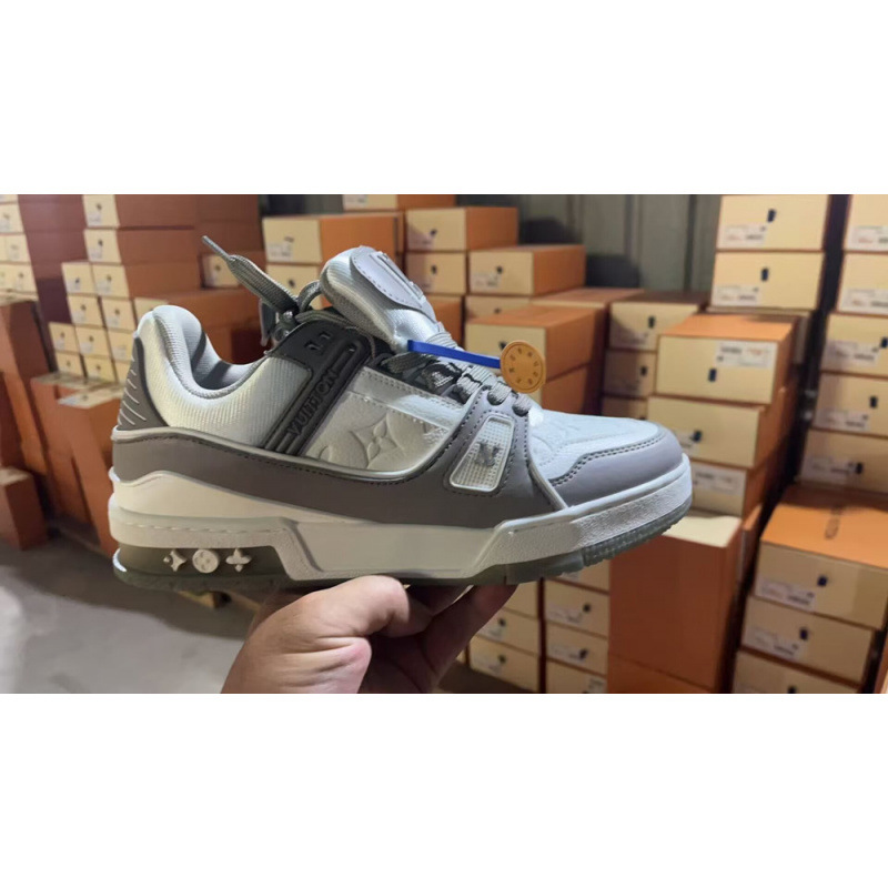 Nuevos zapatos deportivos de alto lujo de red negra L Clover Europa para hombres y mujeres zapatos de altura de suela gruesa zapatos de pan V