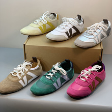 欧洲站精品休闲鞋2025新款真皮软底松糕鞋女内增高轻便舒适德训鞋