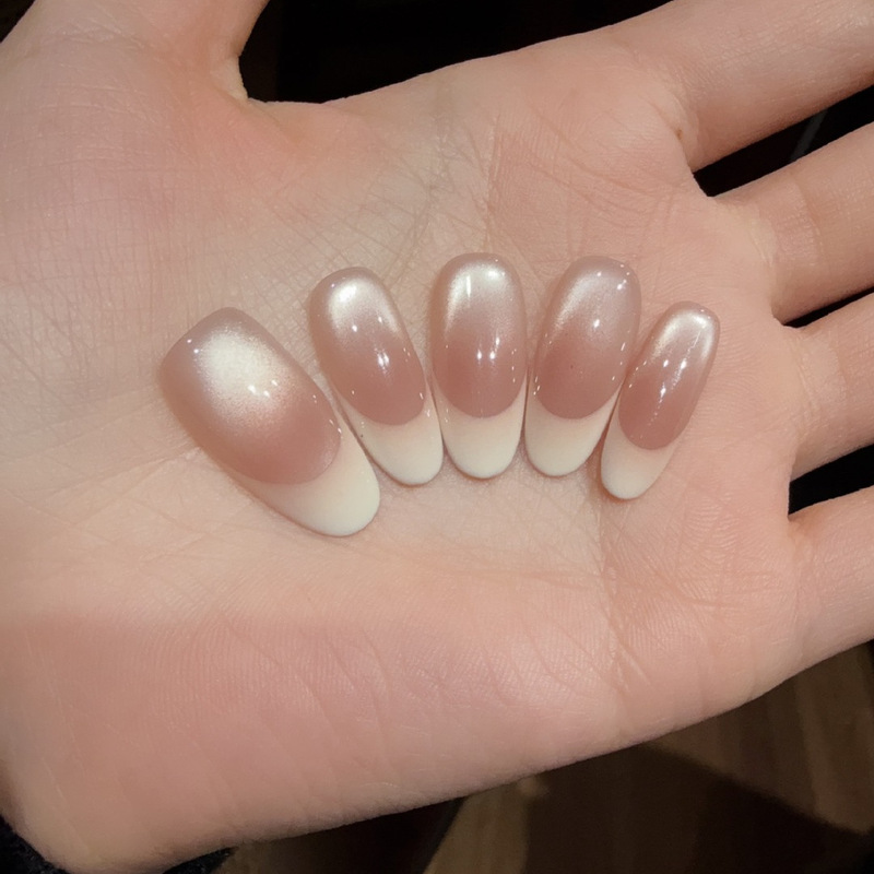 [Coco Mousse] Hand-Painted High-End French Manicure Cat Eye Blush Pure Handmade Wearable Nails Accessible Luxury Short Style